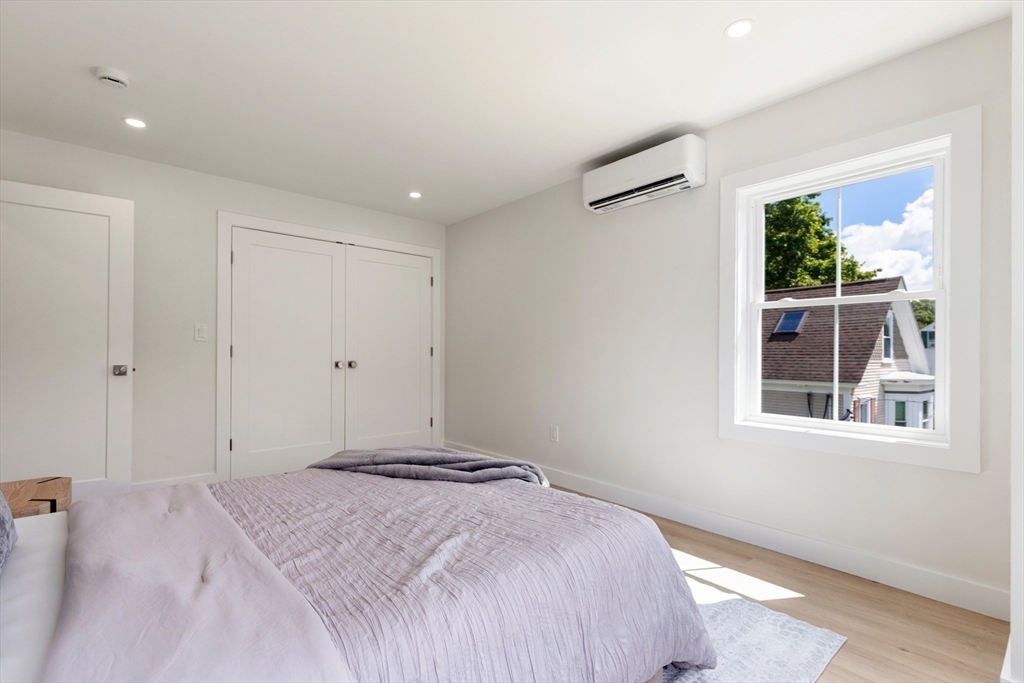 65 Dunstable Rd # A Property Photo 24
