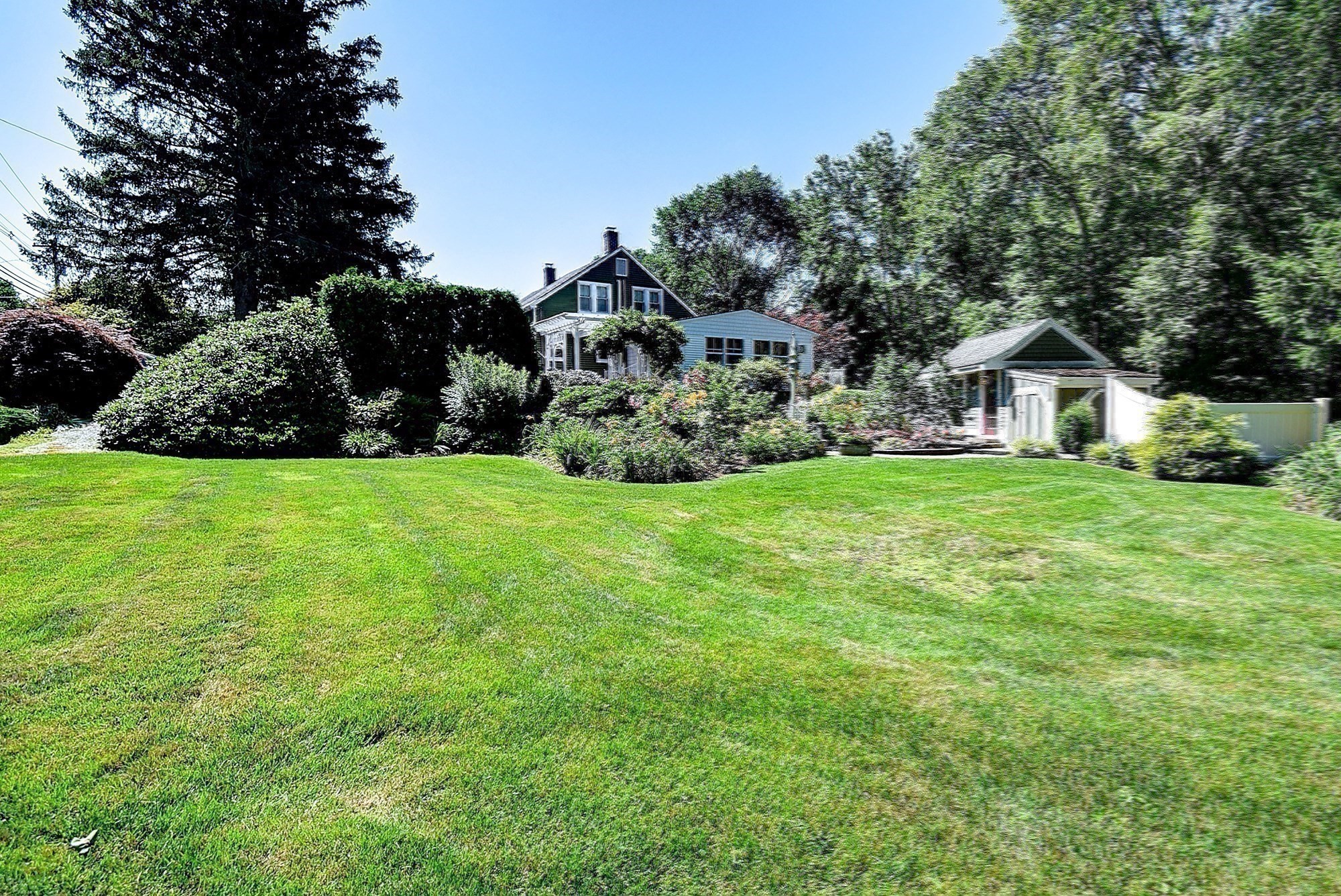647 Main St # B Property Photo 38