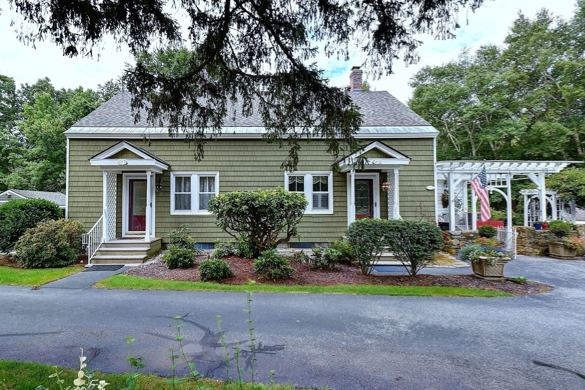 647 Main St # B Property Photo 42