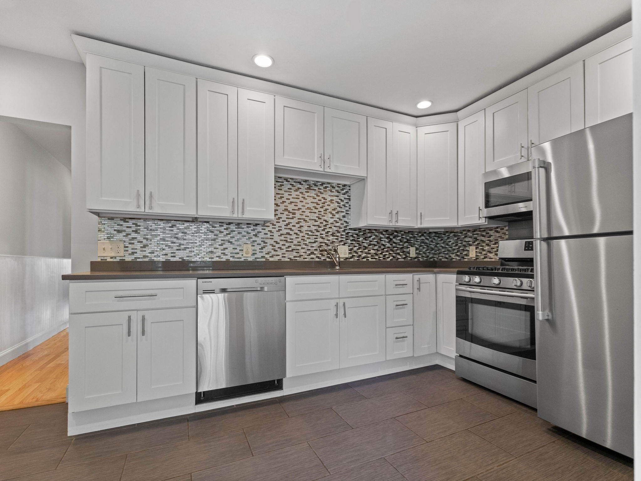 134 Newbury Ave # 3 Property Photo 1