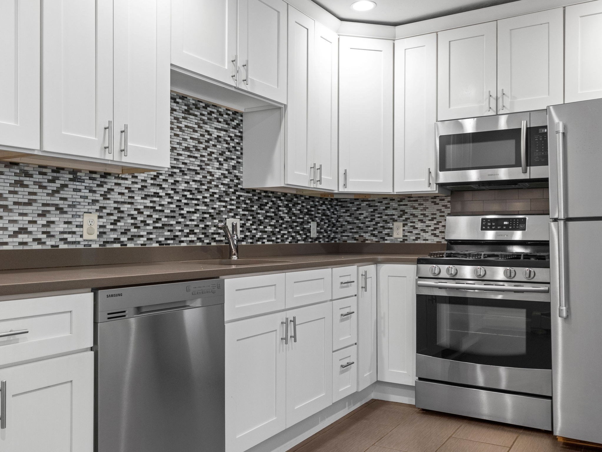 134 Newbury Ave # 3 Property Photo 3
