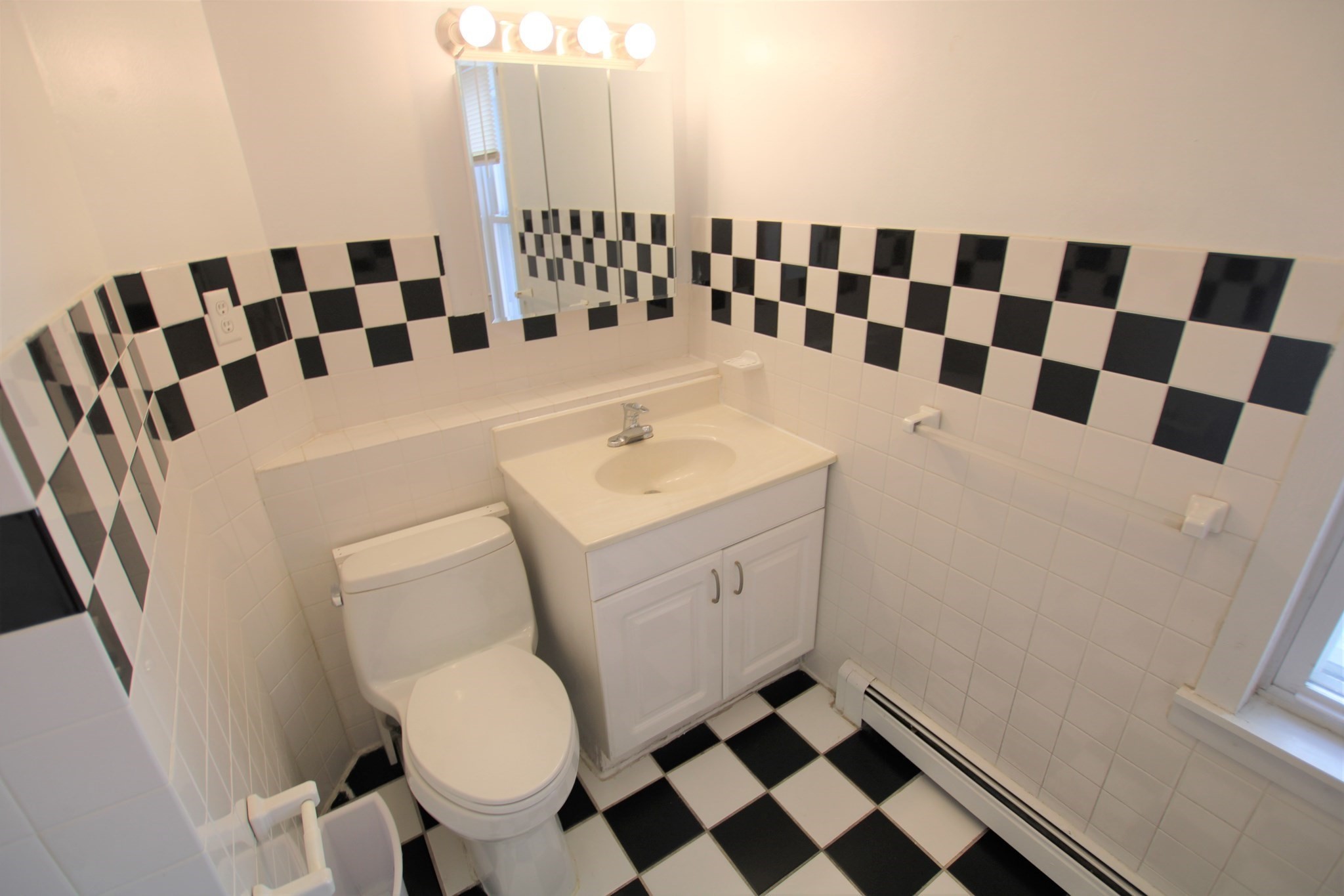 35 Danforth St # 2 Property Photo 13
