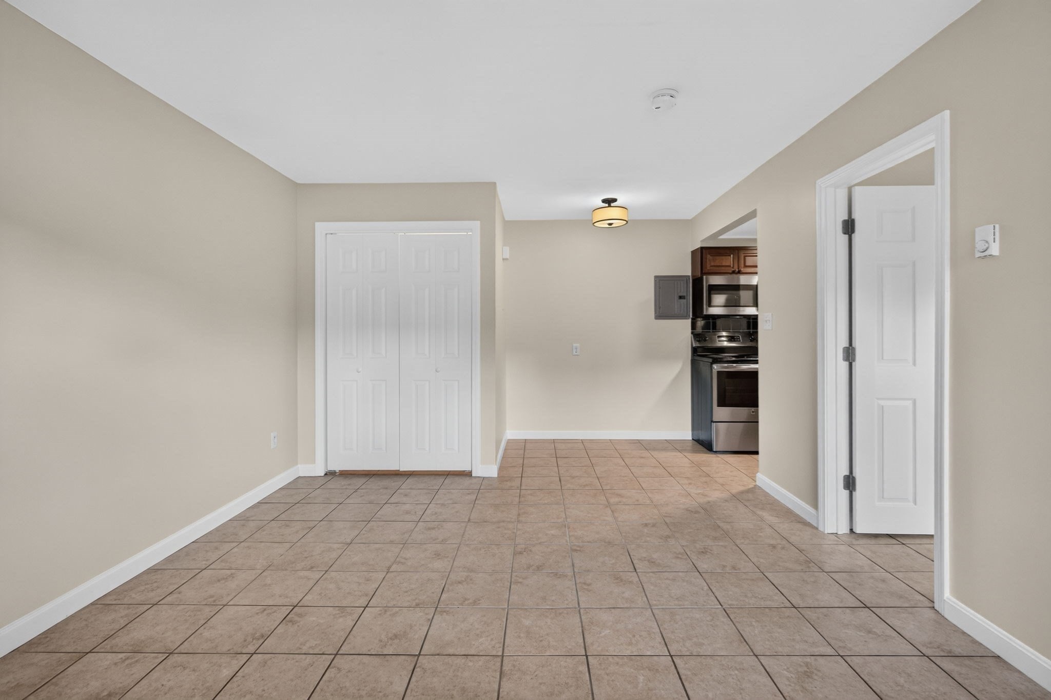 14 Arizona Ter # 8 Property Photo 4