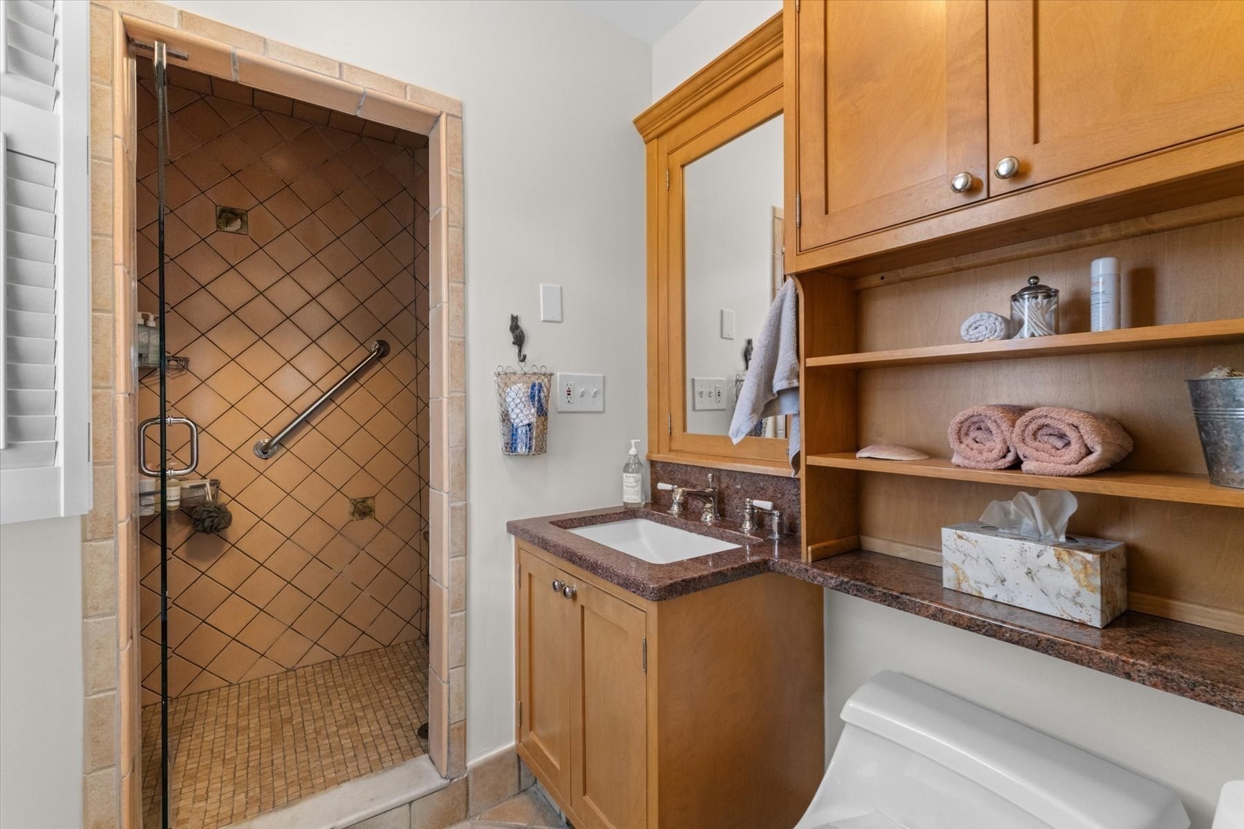 9 62nd St Property Photo 13