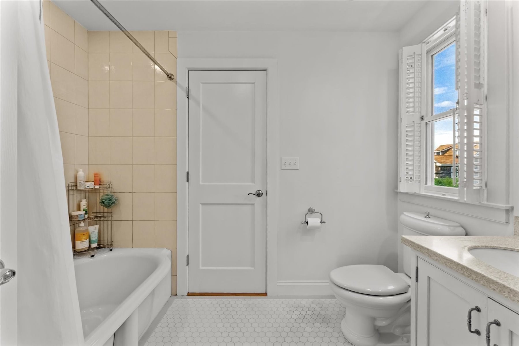 9 62nd St Property Photo 26