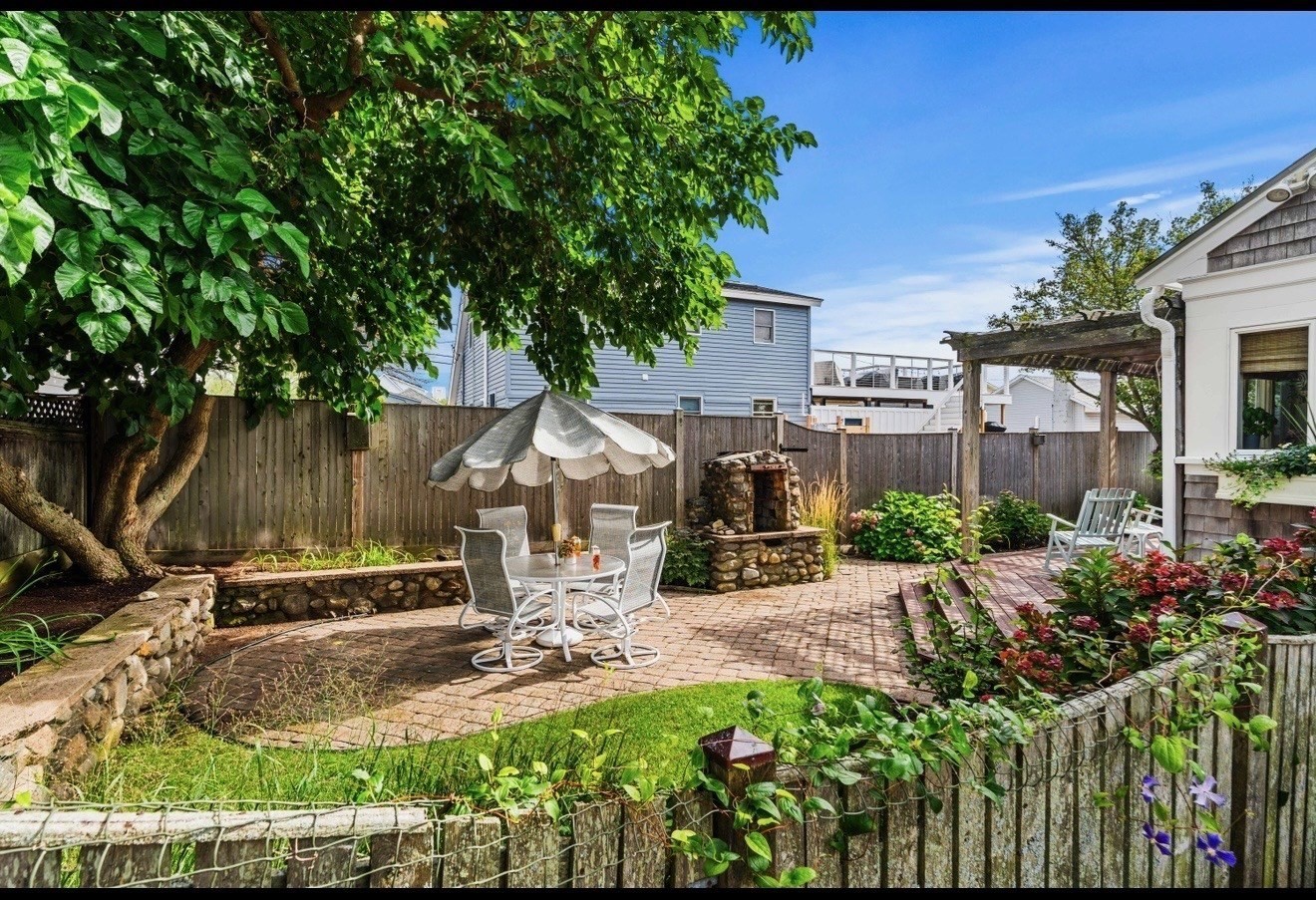 9 62nd St Property Photo 33