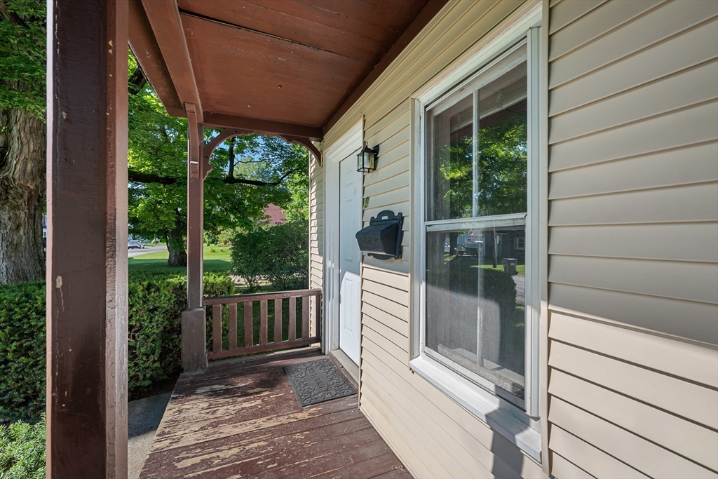 8 Park St Property Photo 6