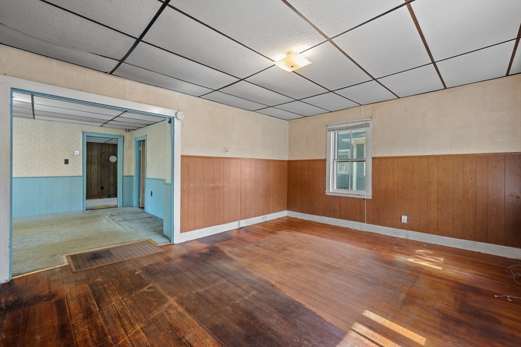 8 Park St Property Photo 7