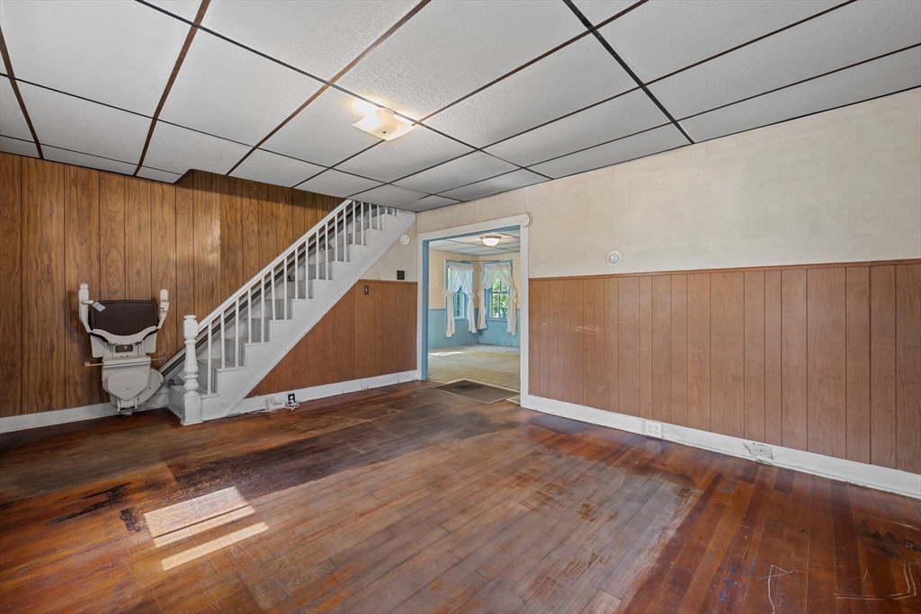 8 Park St Property Photo 9