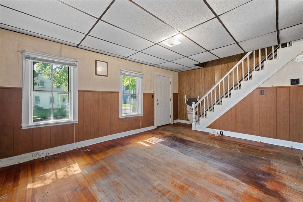 8 Park St Property Photo 10