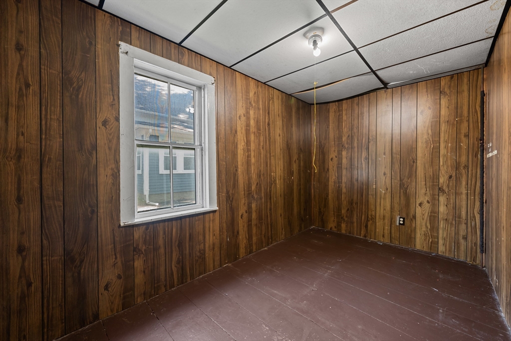 8 Park St Property Photo 13