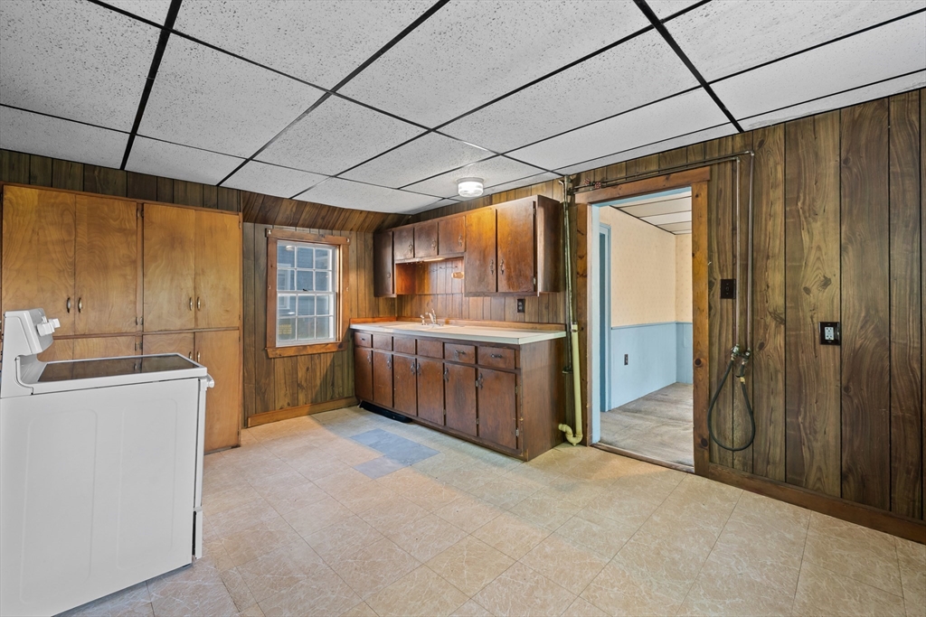 8 Park St Property Photo 16