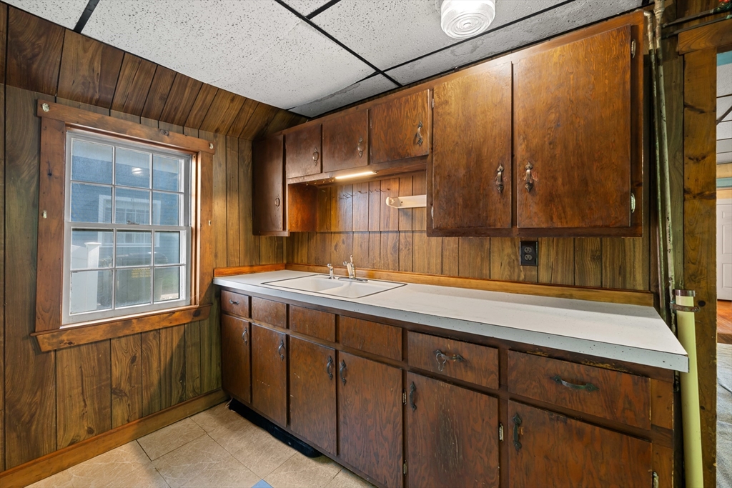 8 Park St Property Photo 17
