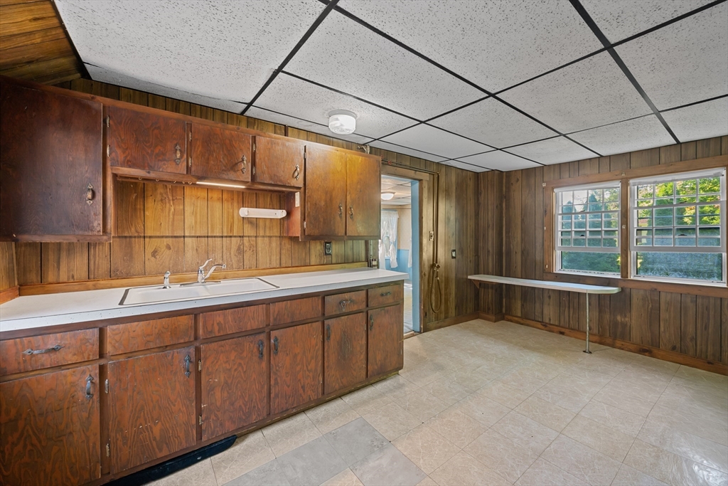 8 Park St Property Photo 18