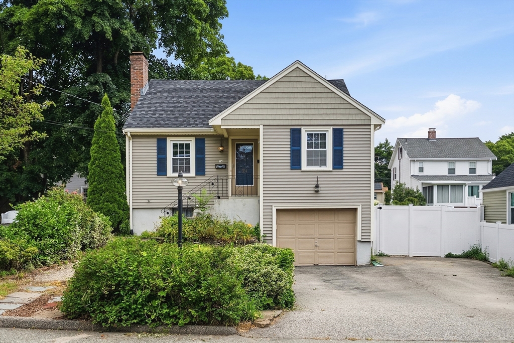 24 Ford St Property Photo 1