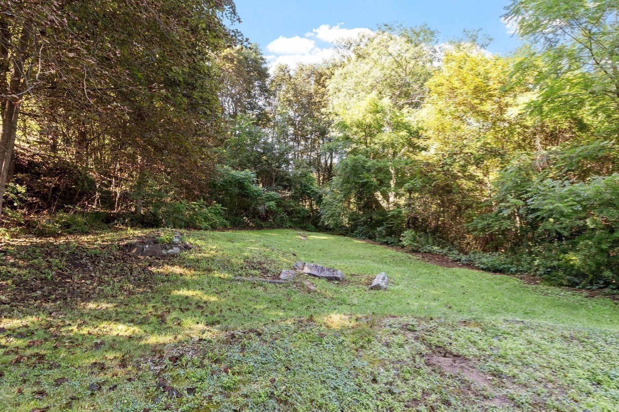 56 Bliss St Property Photo 33