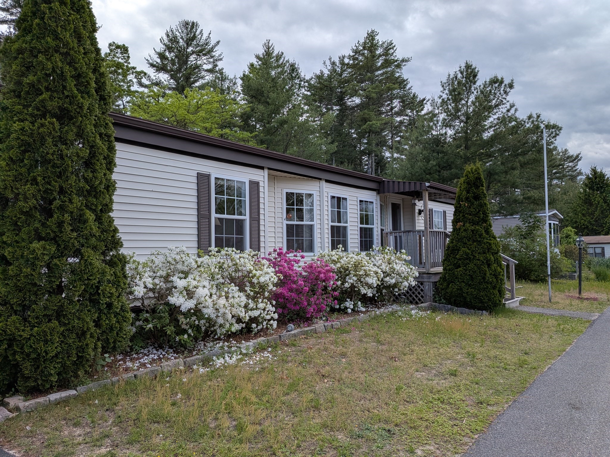 10 Jefferson Way Property Photo 2