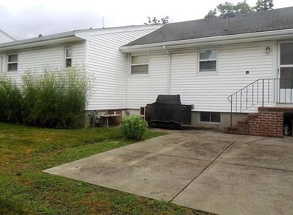 34 Anthony Rd Property Photo 3