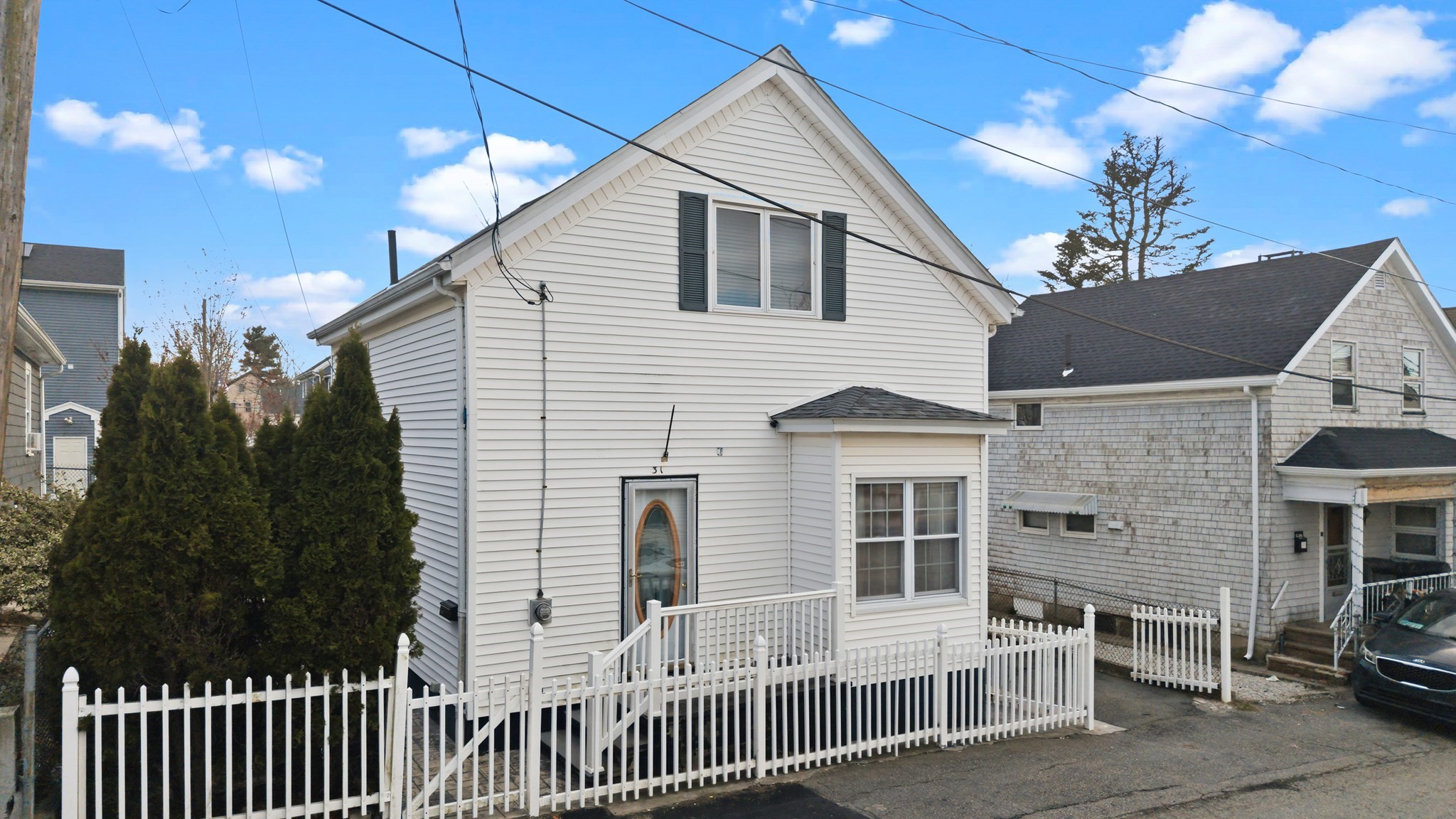 31 Sachem St Property Photo 1
