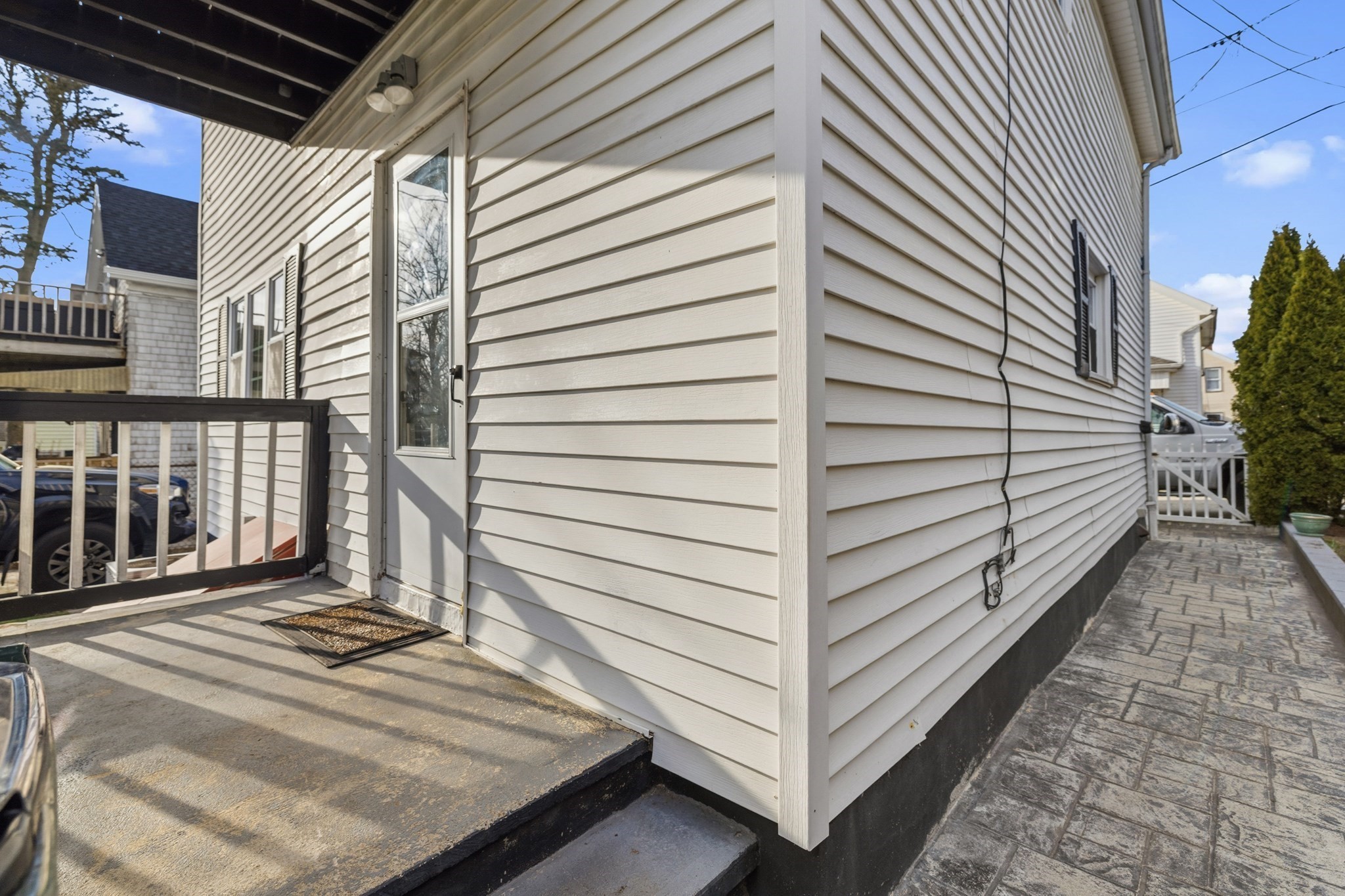 31 Sachem St Property Photo 5