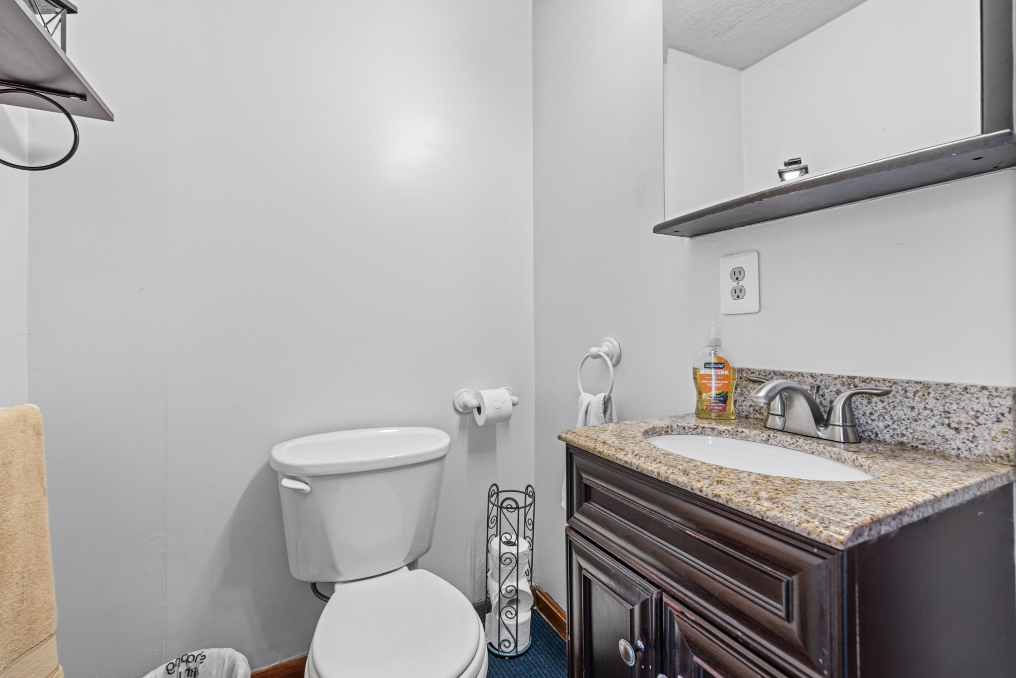 31 Sachem St Property Photo 18