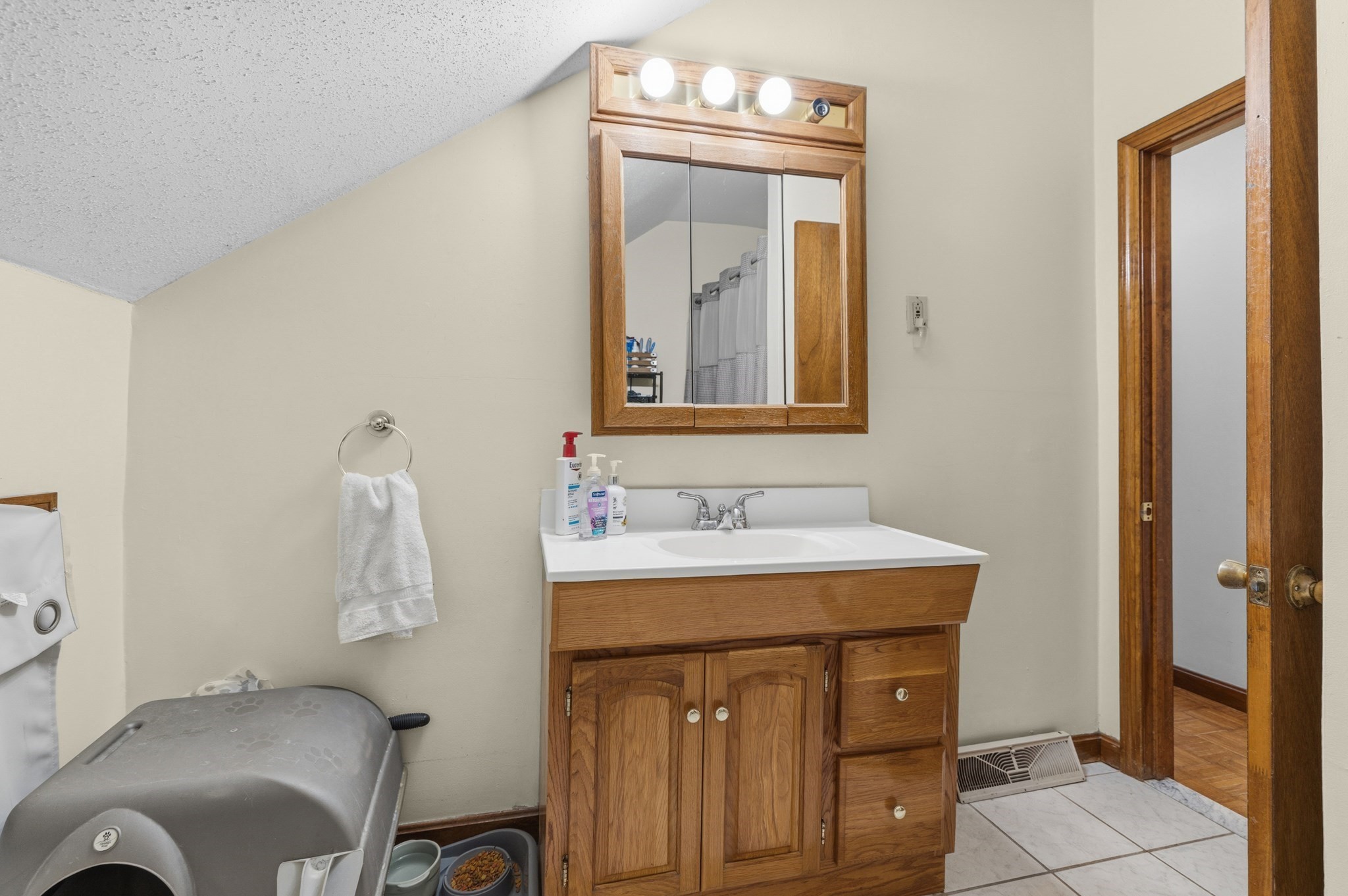 31 Sachem St Property Photo 24