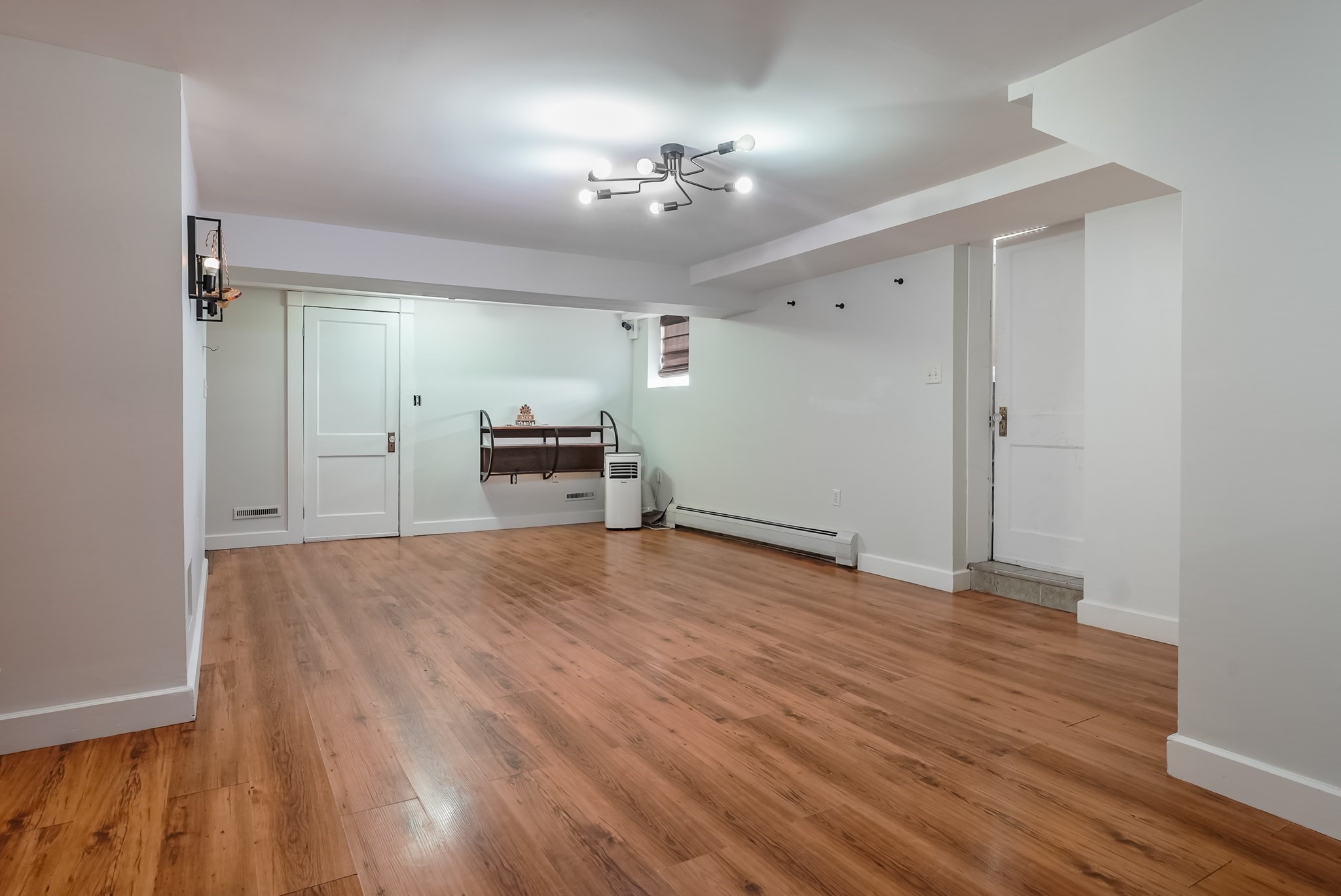58 Oaklawn St Property Photo 9