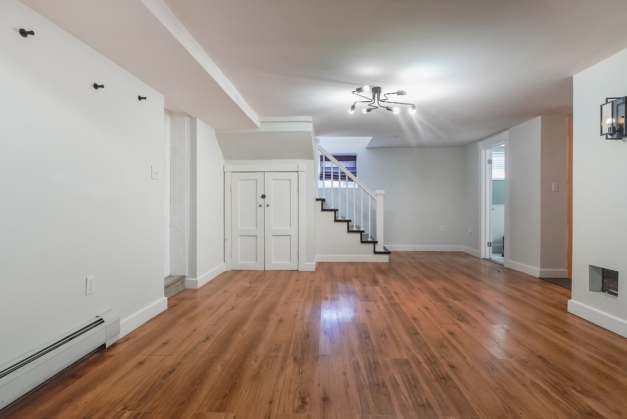58 Oaklawn St Property Photo 10