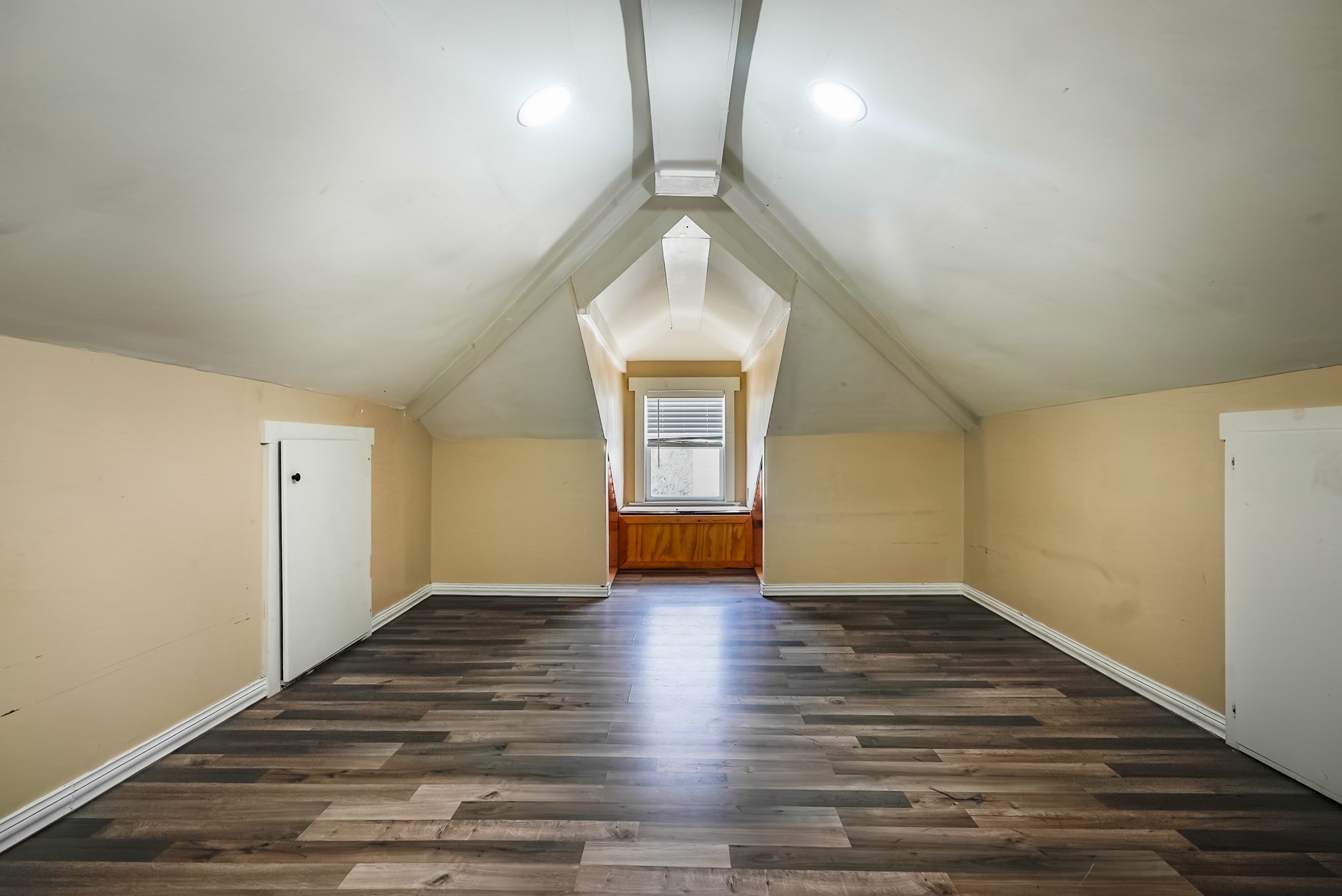 58 Oaklawn St Property Photo 25