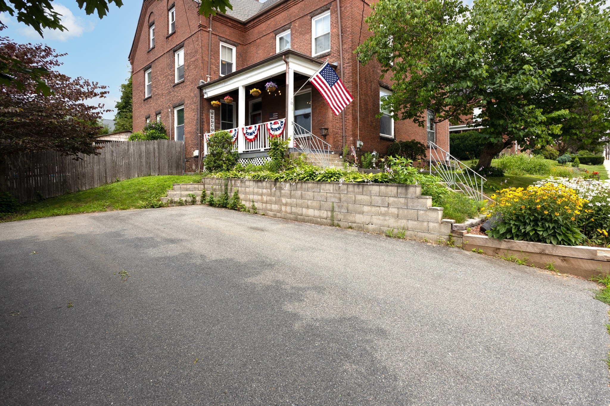 13 Blackstone Street Property Photo 8