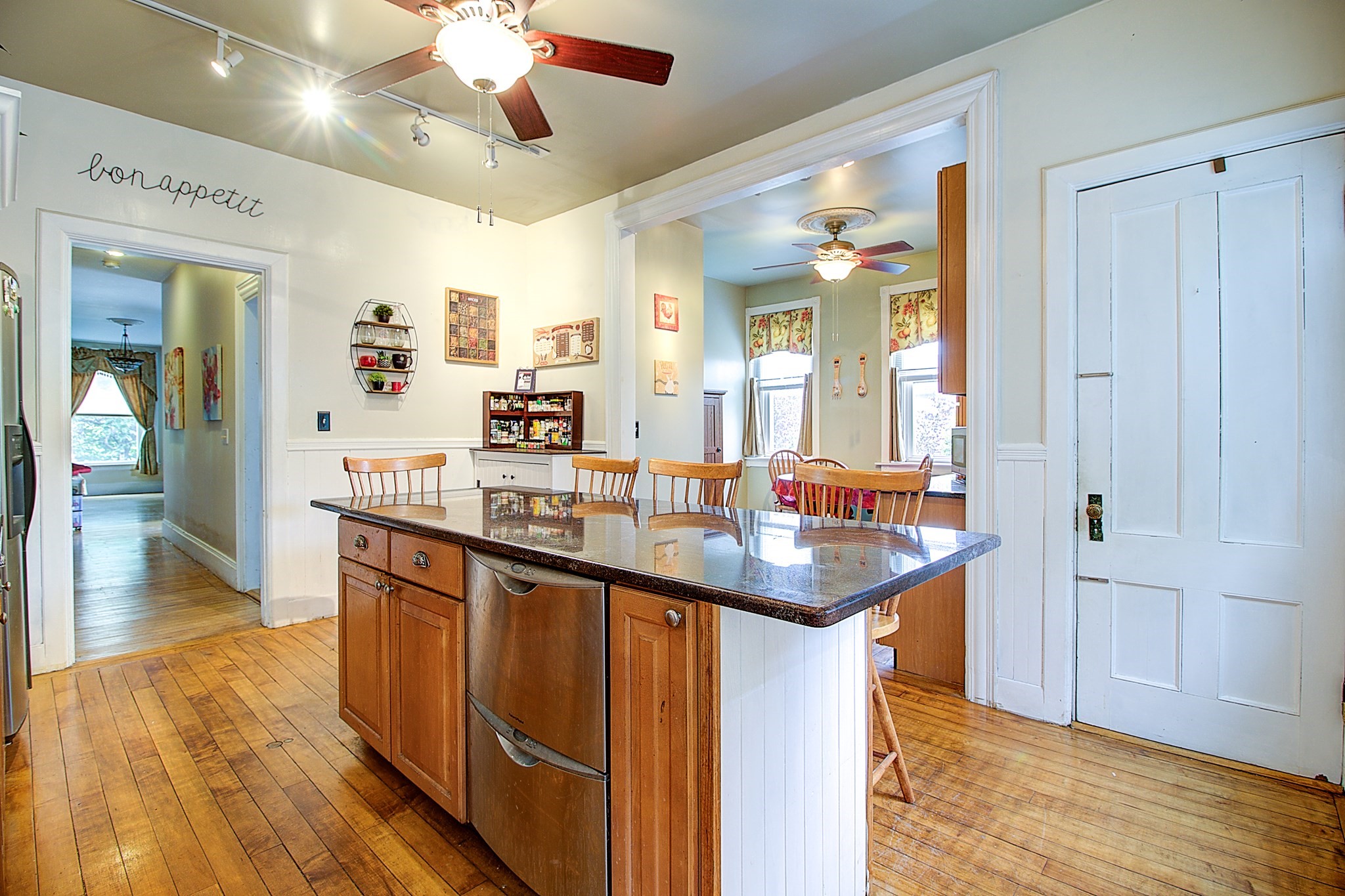 13 Blackstone Street Property Photo 15