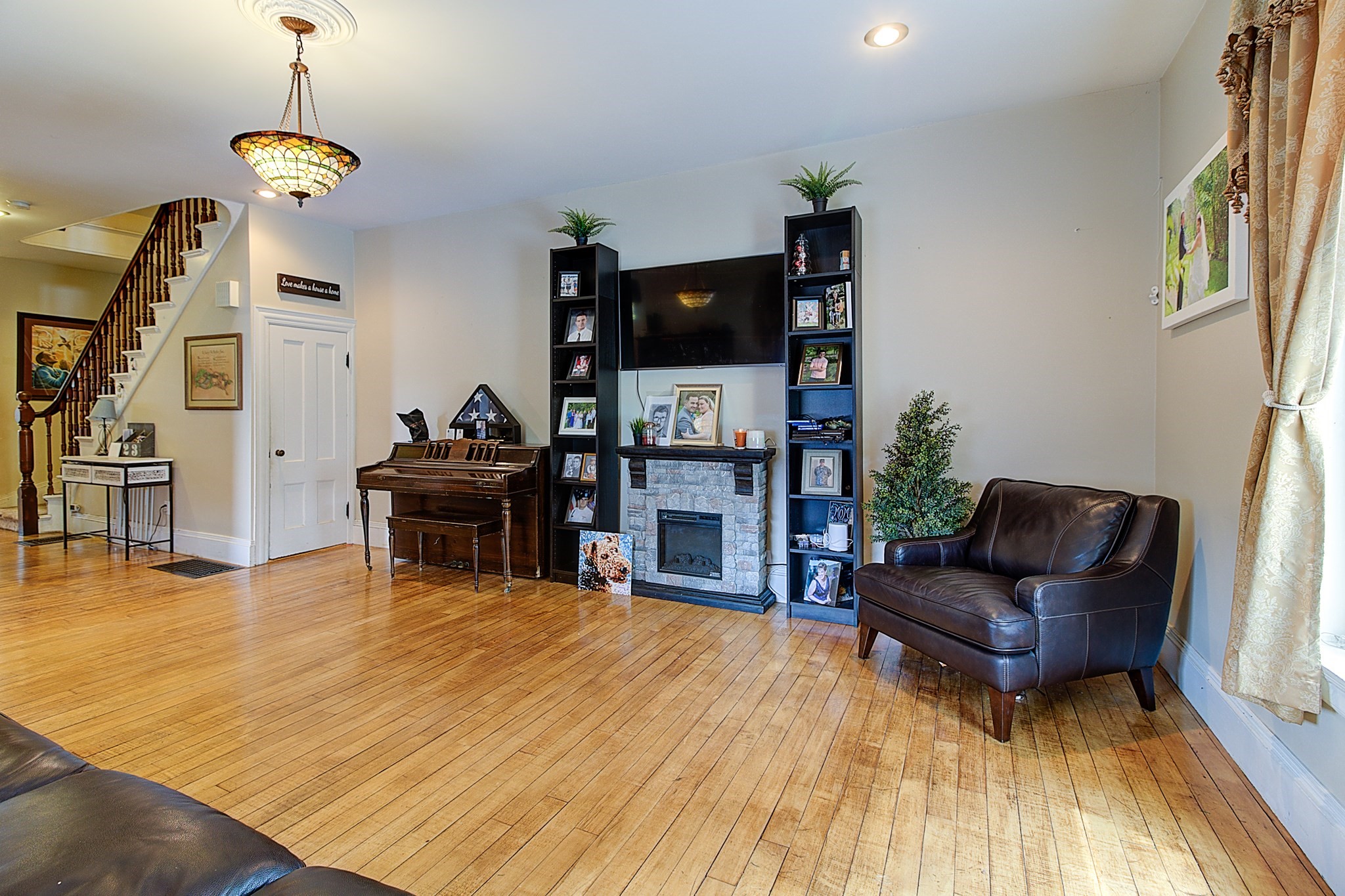 13 Blackstone Street Property Photo 23