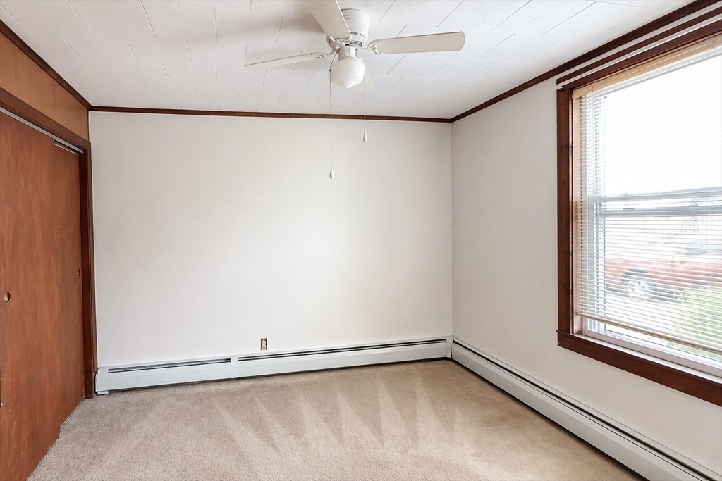 34 Everett St Property Photo 10