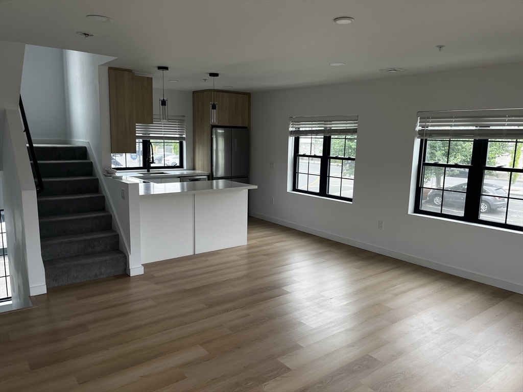 194 Rumford Avenue # 1 Property Photo 6