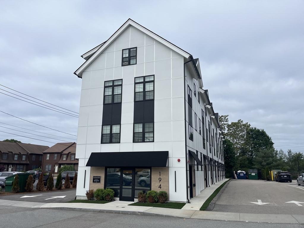 194 Rumford Avenue # 1 Property Photo 18