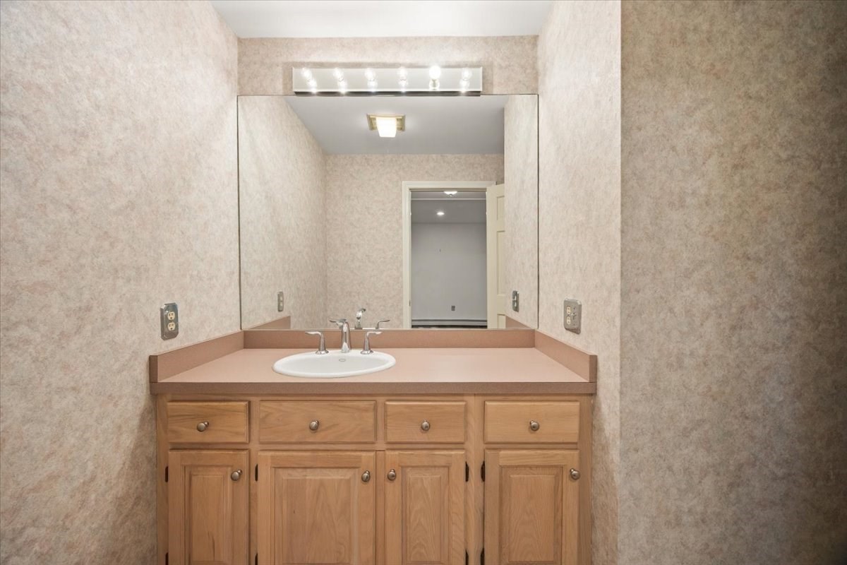 701 Winthrop Street # 316 Property Photo 21