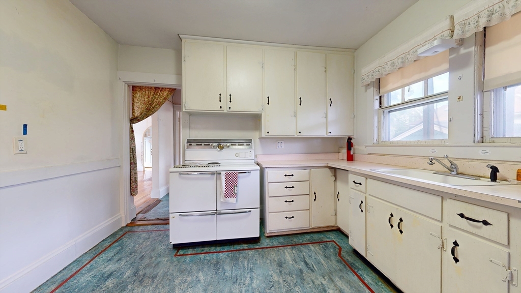 9 Goodman Rd Property Photo 28