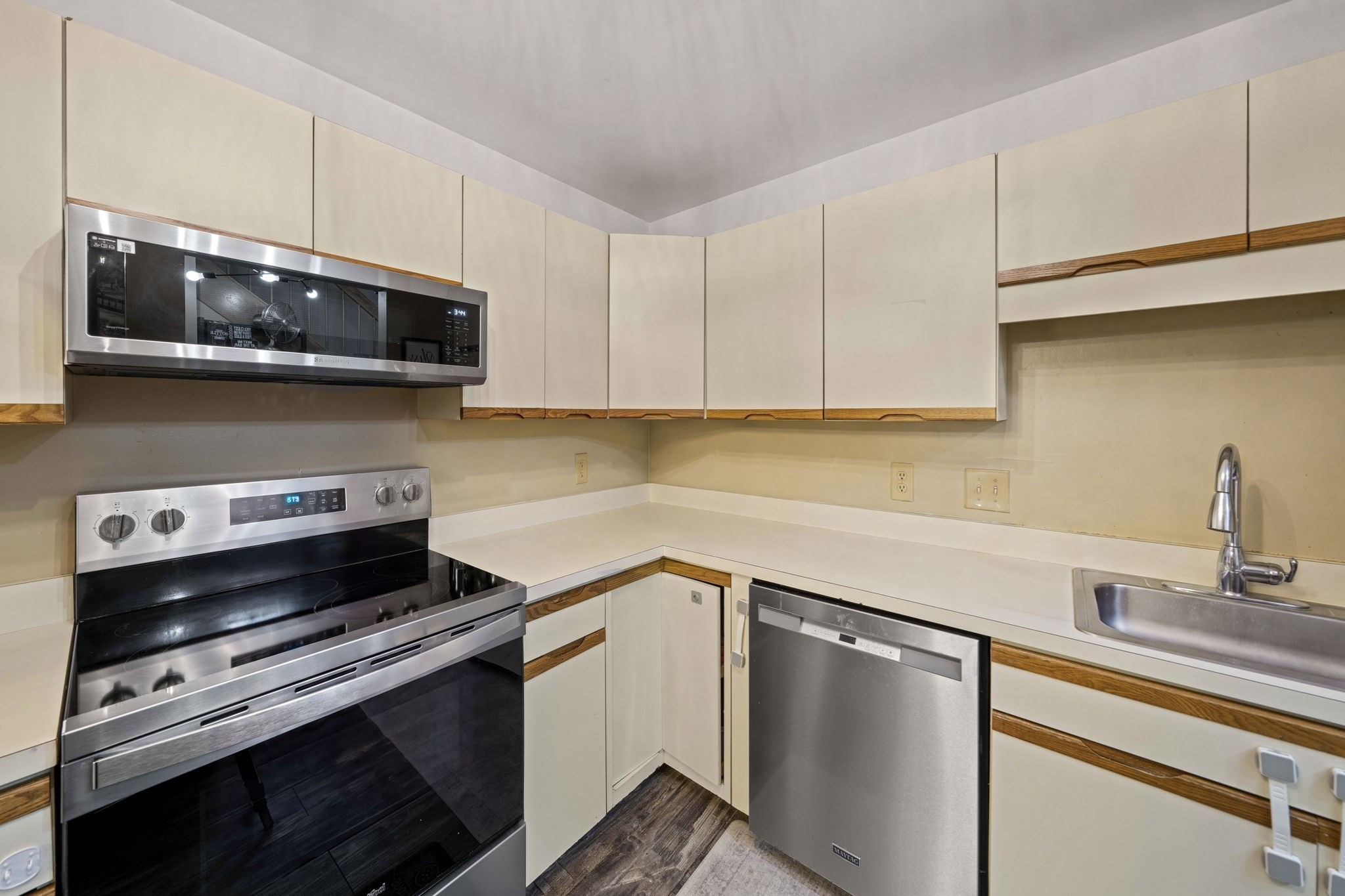 90 Sea Street # 126 Property Photo 7