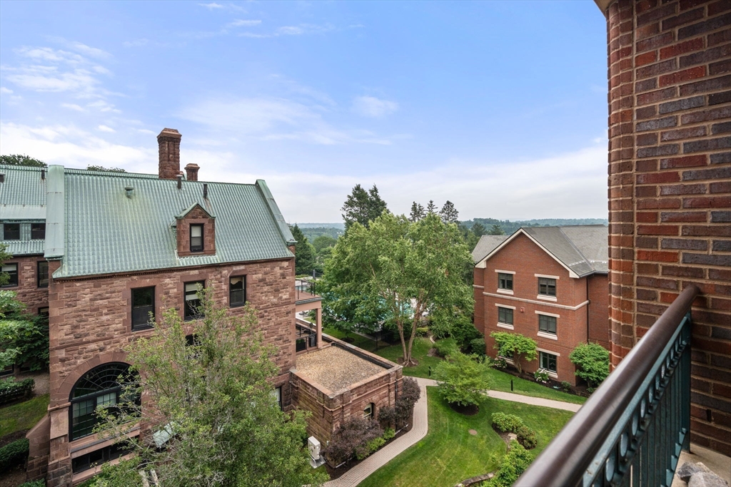 120 Seaver Street Property Photo 11