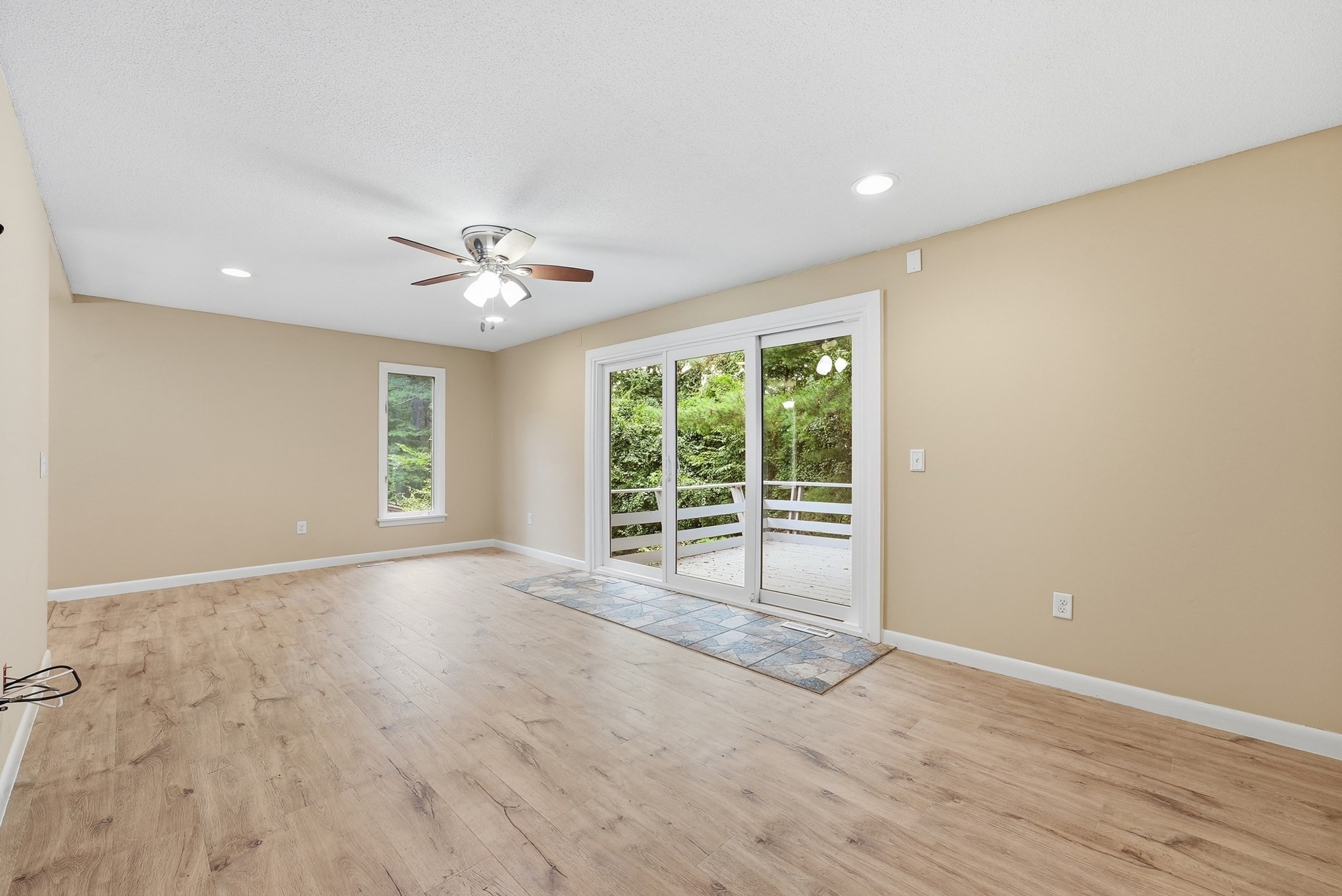 9 Flintlock Ln Property Photo 4