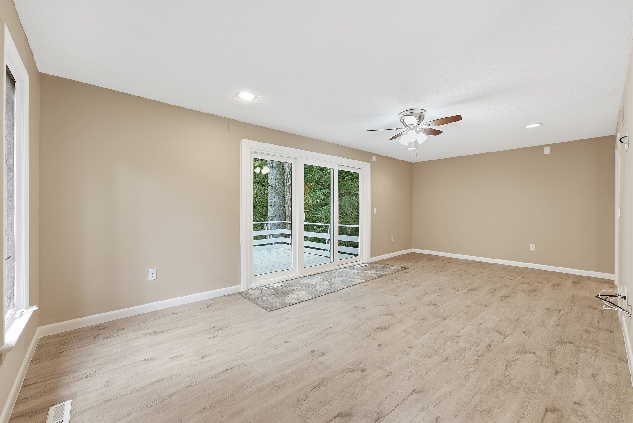 9 Flintlock Ln Property Photo 5
