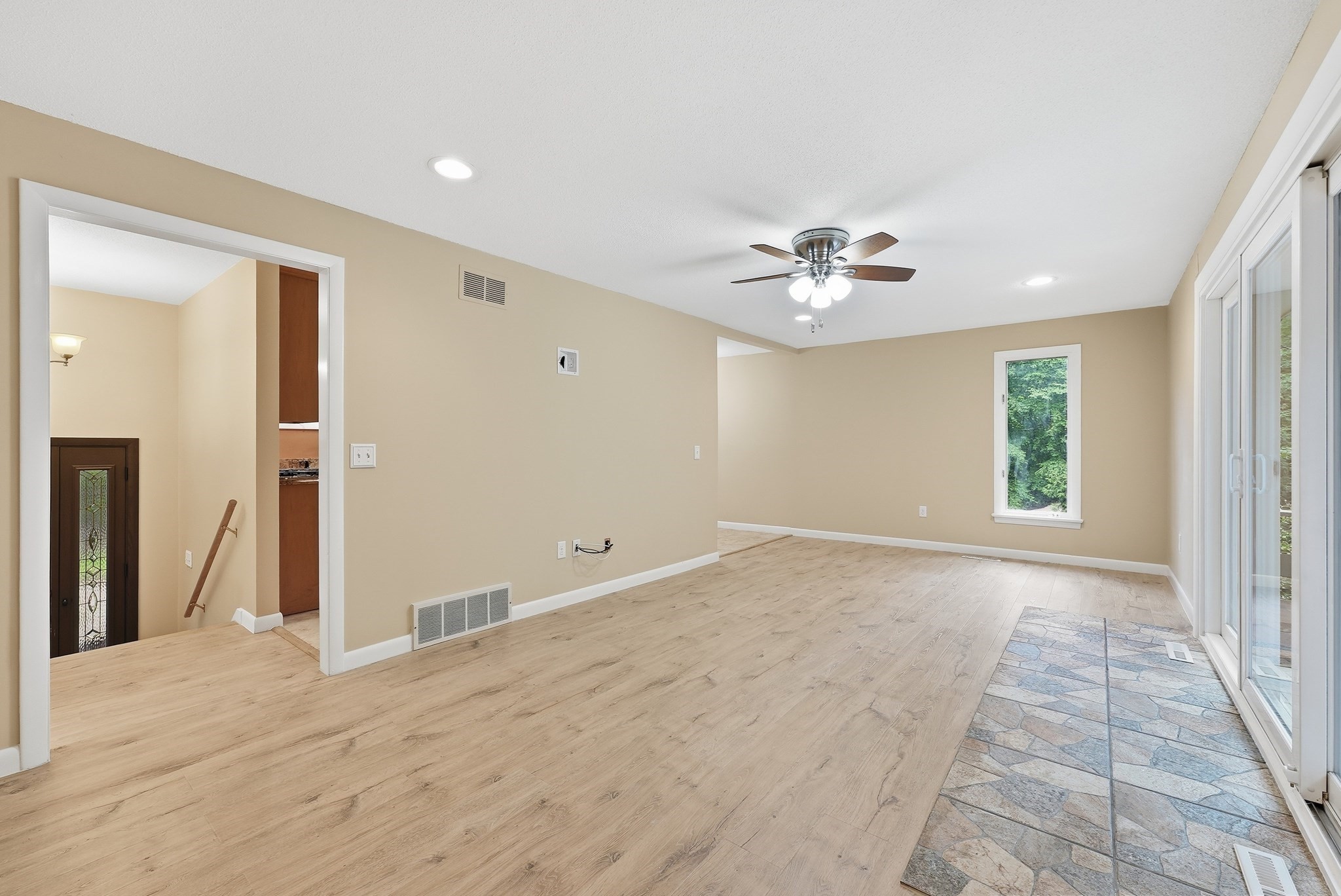 9 Flintlock Ln Property Photo 6