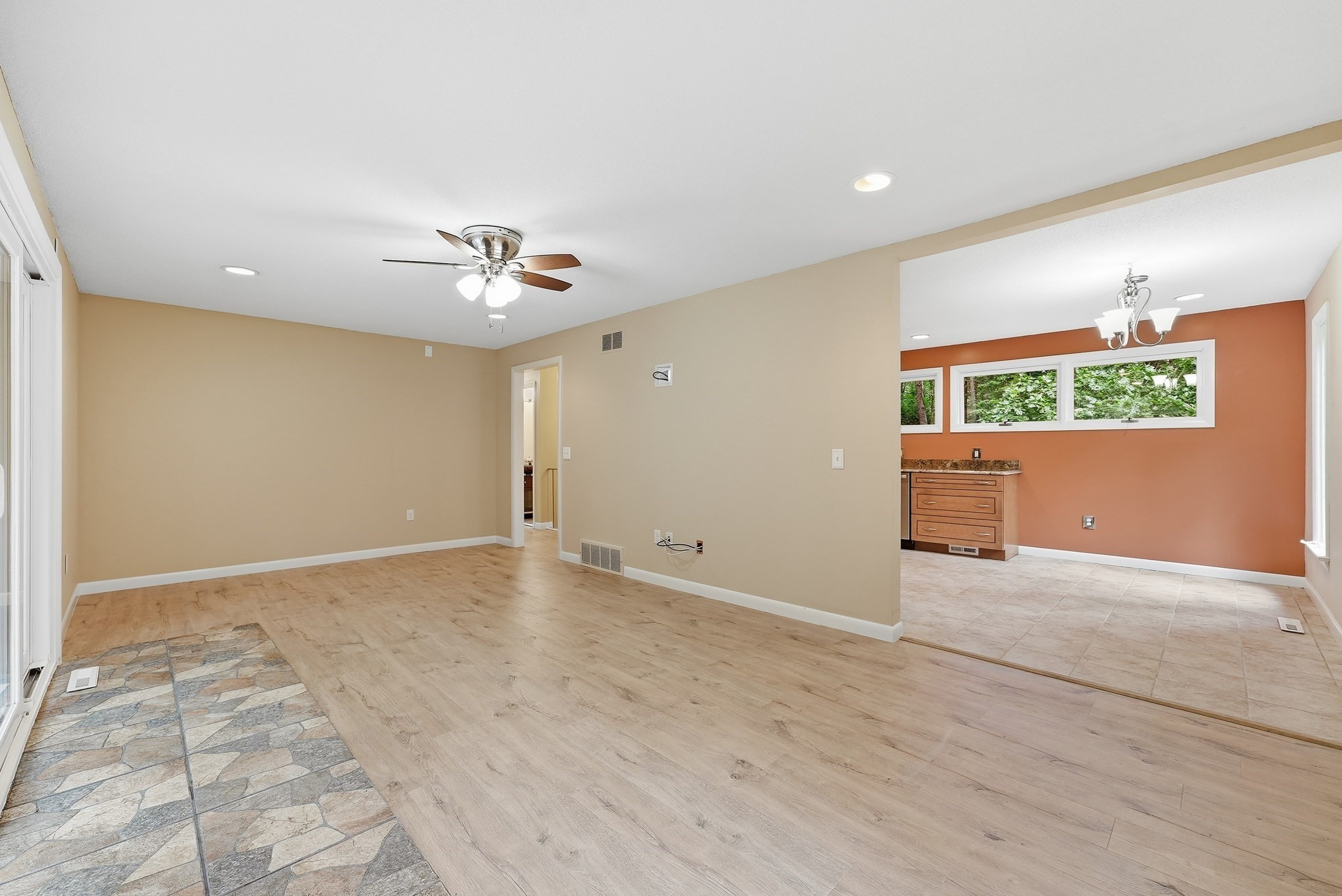 9 Flintlock Ln Property Photo 7