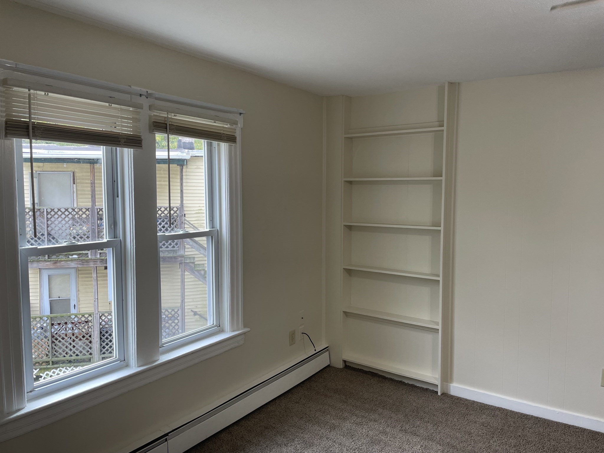 175 Grattan Property Photo 16