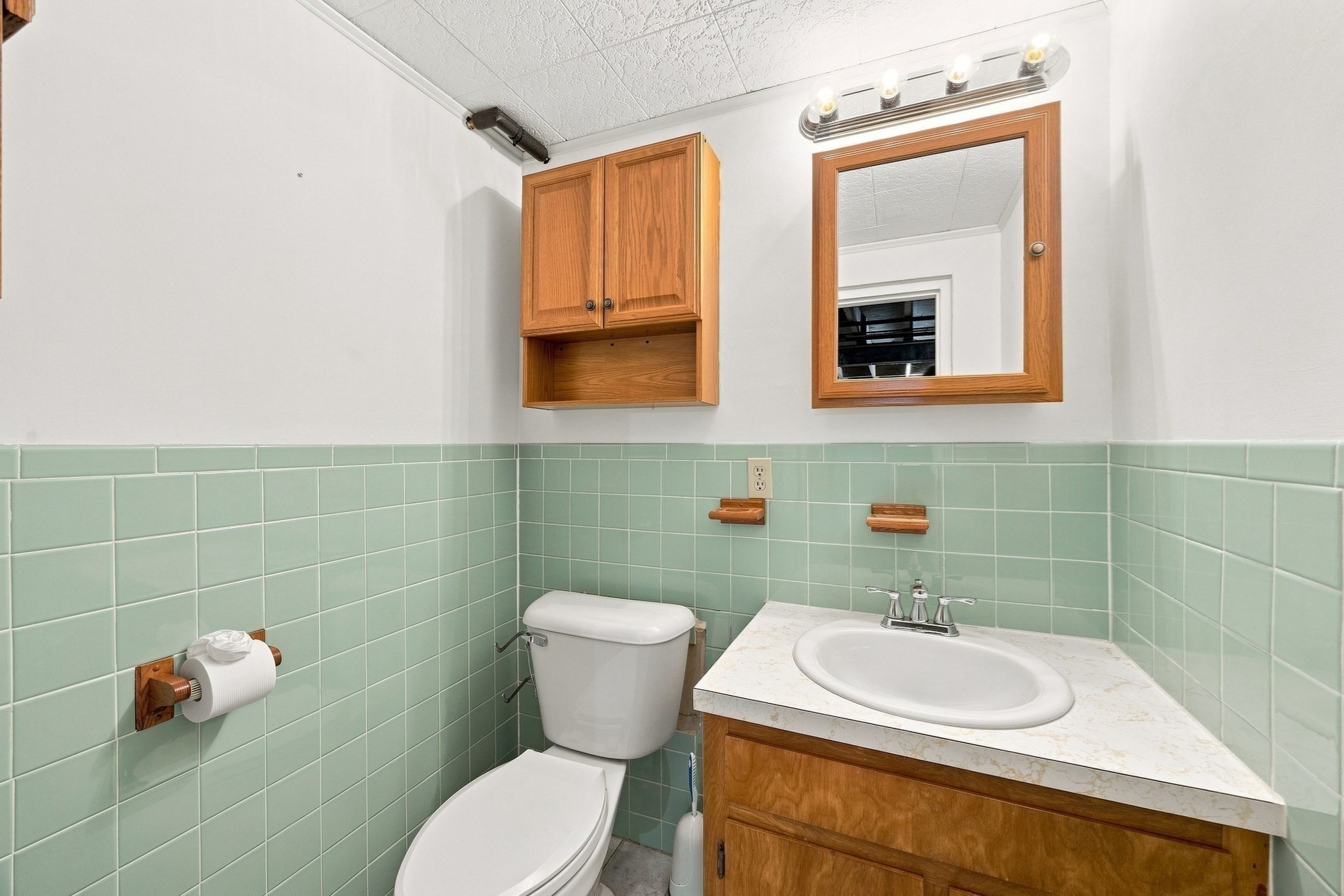 81 Warren Rd Property Photo 29