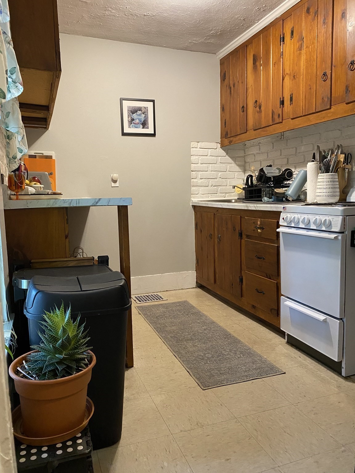 24 Esty St. Property Photo 24