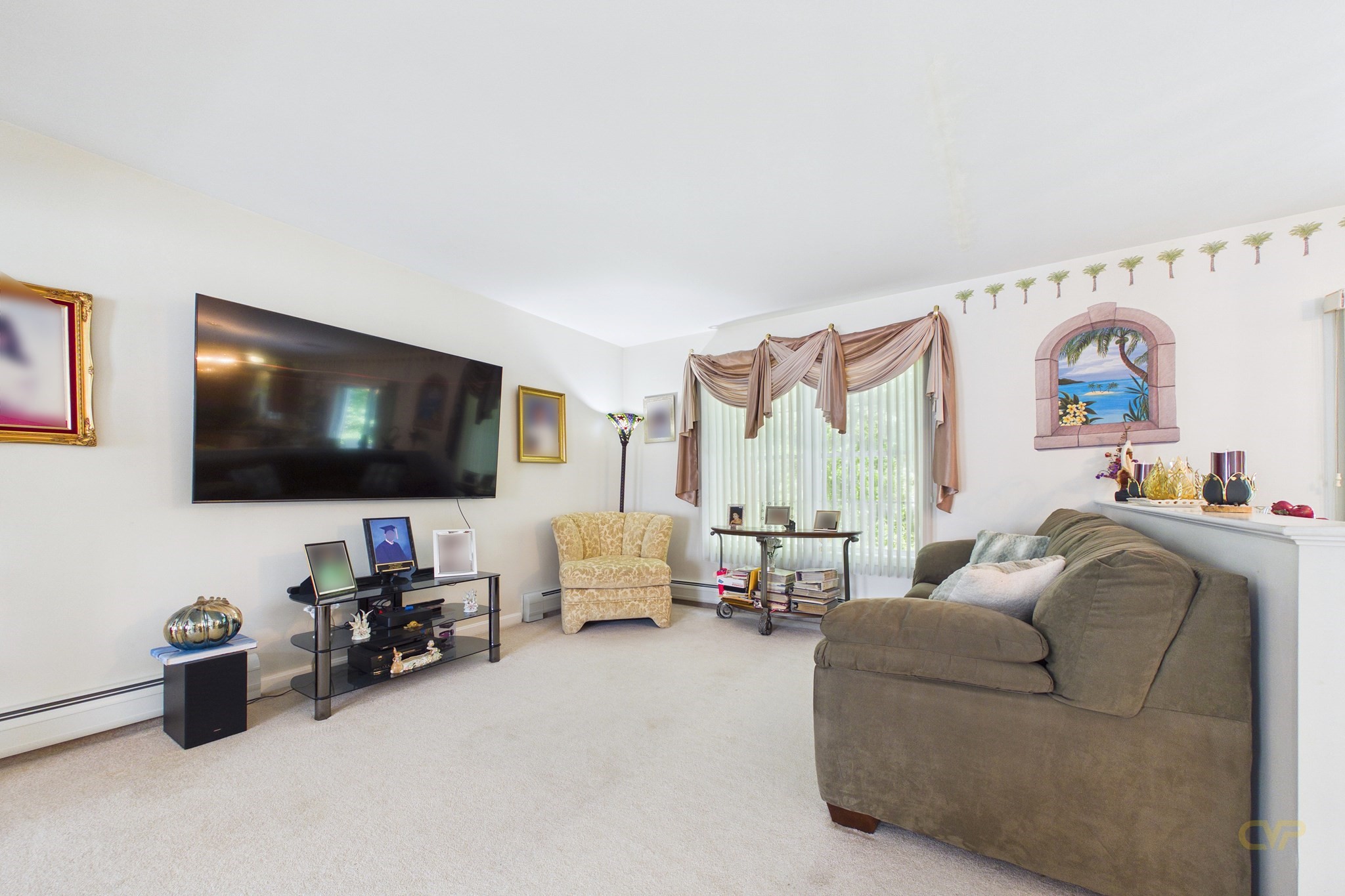76 Erin Ct. Property Photo 9