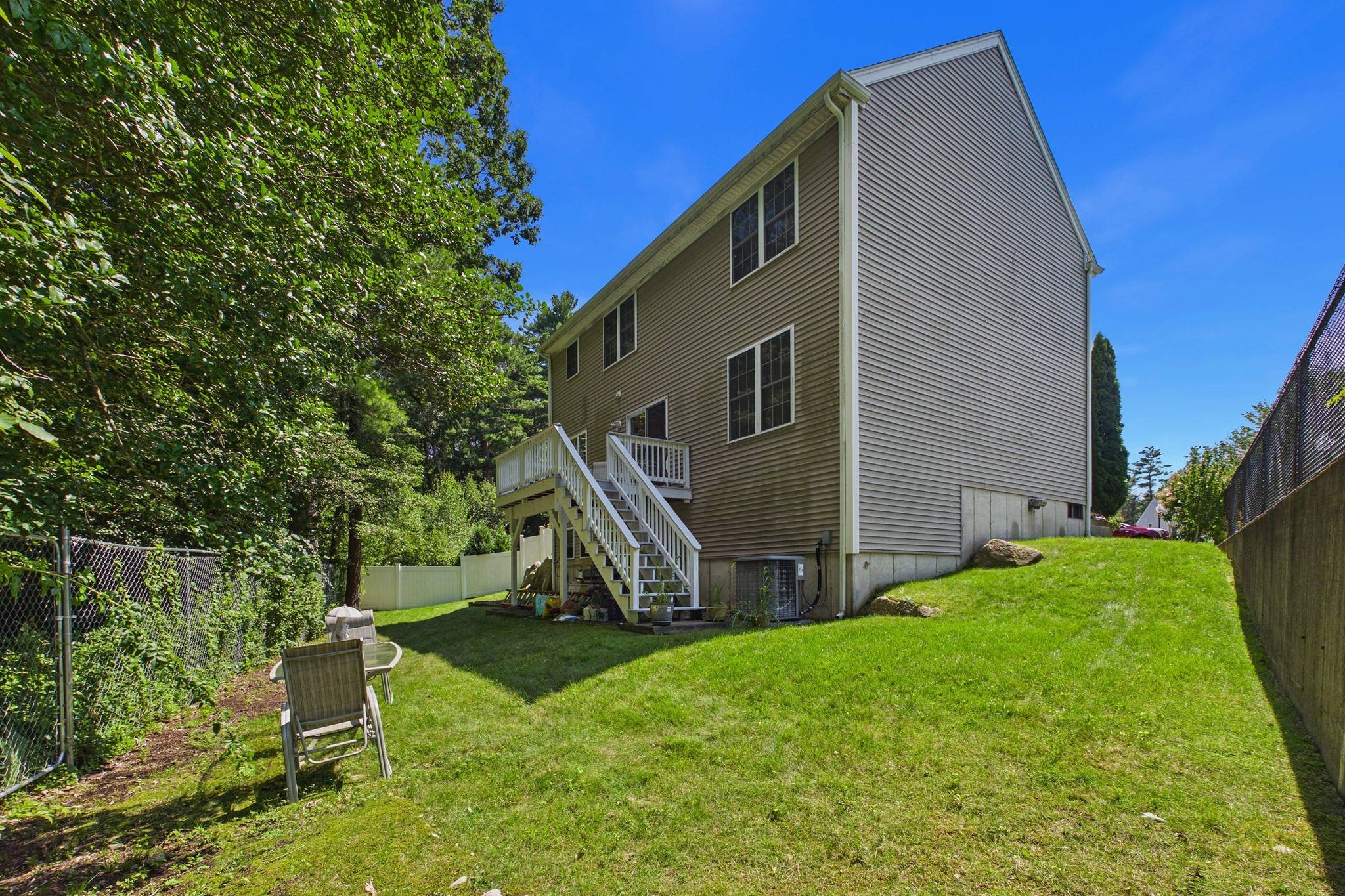 76 Erin Ct. Property Photo 33