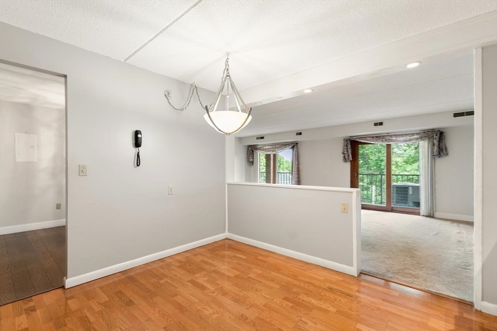 148 Marble St # 404 Property Photo 5