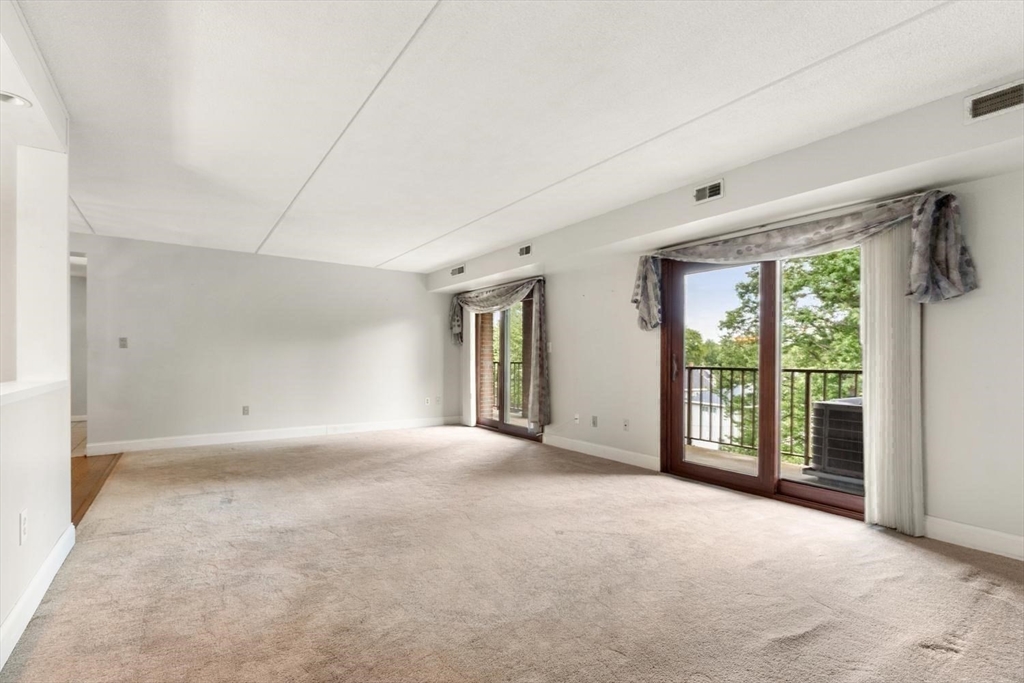 148 Marble St # 404 Property Photo 12